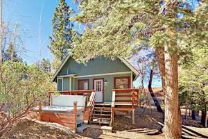 Quiet Cabin - Forest Falls
