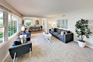 Evening Oasis - Panorama Heights