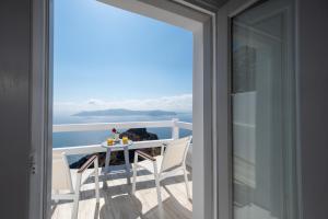 Anemos Cave Suites