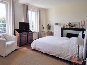 B&B / Chambres d'hotes Clos Floresine B&B : Chambre Quadruple - Vue sur Jardin