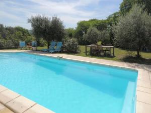 Maisons de vacances Nice holiday home in Saint Maurice sur Eygues with garden : photos des chambres