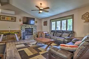 3 Mi to Kalahari Pocono Mountain Home with Fire Pit - Pocono Summit Estates