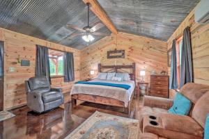 Updated Studio Cabin in Ozark with Yard and Mtn View
