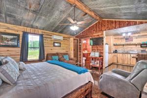 Updated Studio Cabin in Ozark with Yard and Mtn View