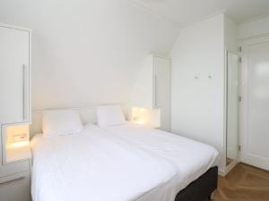 Villa in Friesland with Sauna and Jetty