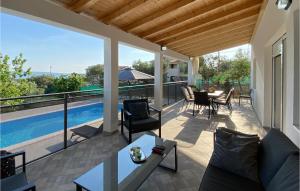 Stunning Home In Kastel Stari With 3 Bedrooms, Wifi And Outdoor Swimming Pool