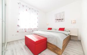 Three Bedroom Holiday Home in Kastel Stari