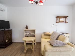 Séjour au cœur de la Dordogne avec piscine et terrasse - FR-1-616-260