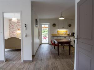 Séjour au cœur de la Dordogne avec piscine et terrasse - FR-1-616-260