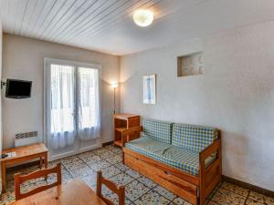 Maisons de vacances Gite in a holiday park with swimming pool : photos des chambres