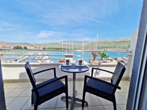 Rooms and Apartments Porat