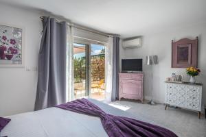 Hotels Les Bastides Saint Paul : photos des chambres