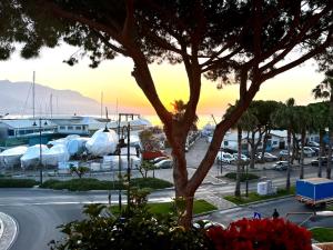 Appartamento con terrazza vista mare Lambretta