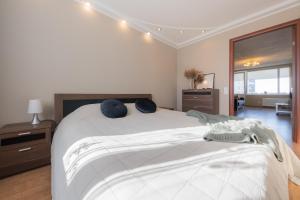 Seashore Apartment - 350m to Beach