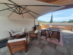 Terrasse 130m2 panoramique avec Climatisation Piscine