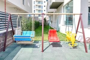 Studio Flow in Nord10 by Alezzi- pool n playground