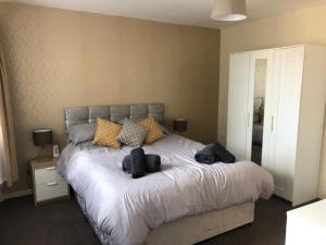 Ainsdale Gardens