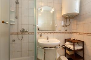 Shabby Chic Apartment DiSente nr1 close to Krk centre