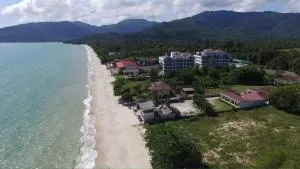 Khanom Beach Residence 1-Bedroom Ocean Front Condo - Ban Na Dan