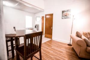 HISTORIC HILL APARTMENTS (Duplex)