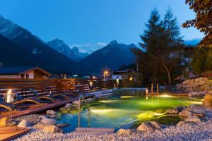 Superior Double Room with Balcony and Mountain View room in Sporthotel Cristall