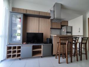 Apartamento bem localizado com Ar Condicionado e Piscina