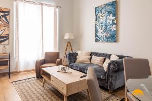 Tailor's Home by Cadiz Time