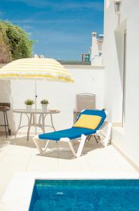 Superior family town centre villa close to beach in peaceful residential zone