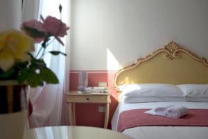 Ca San Trovaso - 6 Rooms