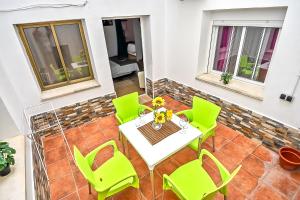 Plaza Noria Apartments with Balconies