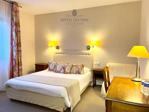 Hotels Hotel des Pins : photos des chambres