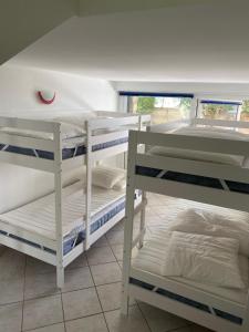 Appartements Clos Armand, tout a pieds, Clim, wifi, parking : photos des chambres