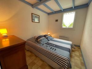 Appartement Cosy avec Terrasse Intime, à 500m de la Plage de Nauzan - FR-1-550-37