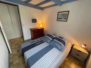 Appartement Cosy avec Terrasse Intime, à 500m de la Plage de Nauzan - FR-1-550-37