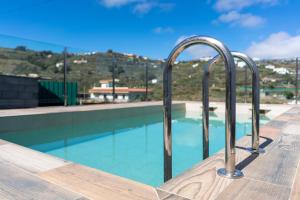 DejaBlue Villa rural con piscina entre mar y montaña