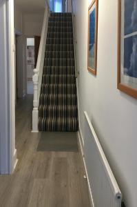 Welcoming 4 Bed Holiday Home in Eastbourne