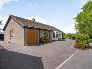 Yr Hen Ffald - Cross Hands