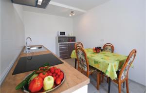 4 Bedroom Beautiful Home In Crni Kal