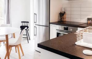 Nice Home In Skillingaryd With Kitchen