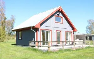 Beautiful Home In Löttorp With Wifi - Byrum