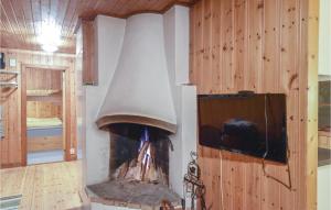 2 Bedroom Stunning Home In Sysslebäck