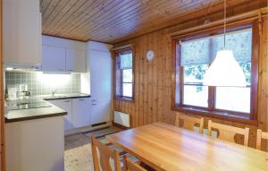 2 Bedroom Stunning Home In Sysslebäck