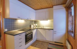 2 Bedroom Stunning Home In Sysslebäck