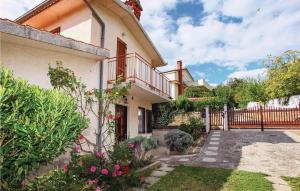 1 Bedroom Lovely Apartment In Portoroz