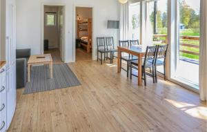 Beautiful Home In Löttorp With Wifi