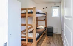 Beautiful Home In Löttorp With Wifi