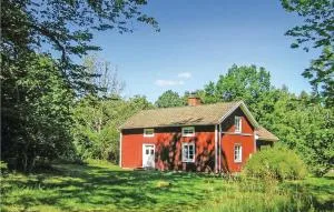 Stunning Home In Lönashult With Kitchen - Väckelsång