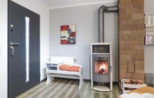 Amazing Apartment In Zweifelscheid