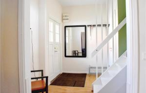 2 Bedroom Gorgeous Apartment In Ystad