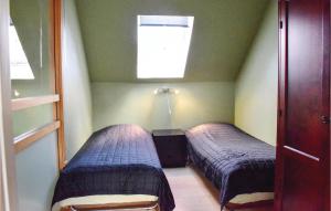 2 Bedroom Gorgeous Apartment In Ystad